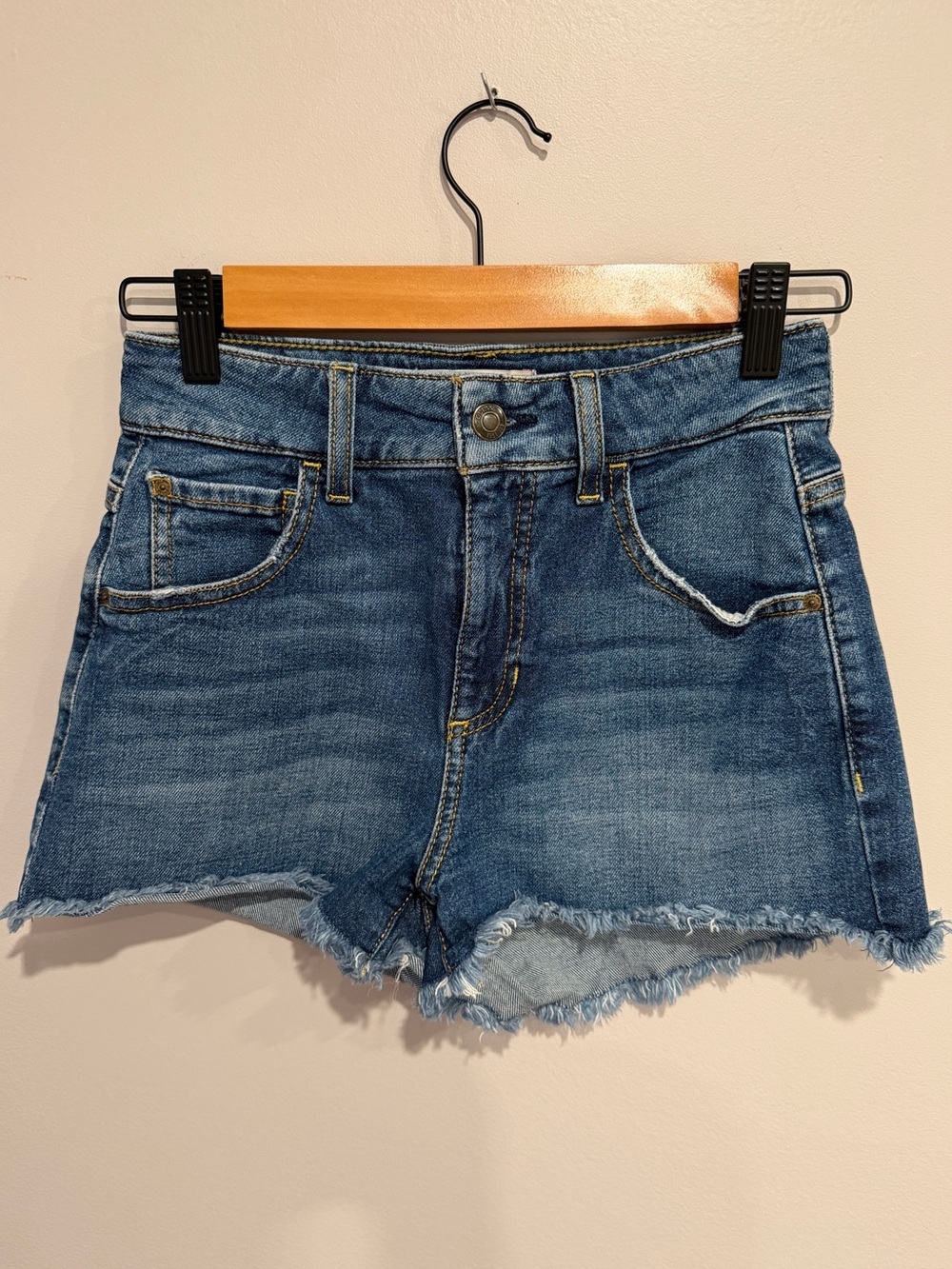 Guess Cut-Off Denim Shorts Size 24 Medium Wash Raw Hem